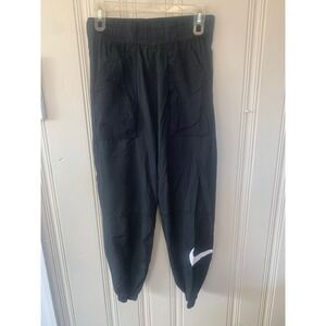 Nike Sportswear windbreaker jogger Pants Black High Rise‎ Joggers Swoosh Small